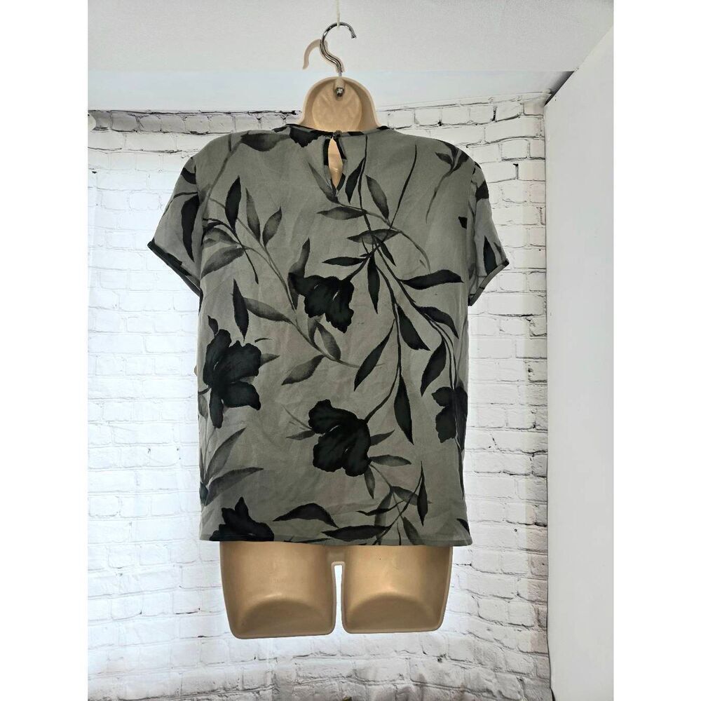 Jones New York Womens Size 8 Green Floral 100% Silk Blouse - Picture 3 of 5